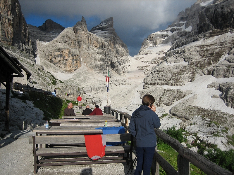 03 Abstieg über den Gletscher zur Tucketthütte.jpg